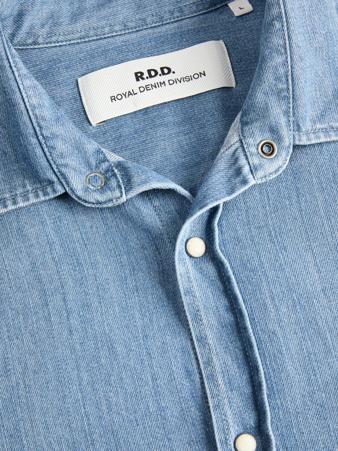 model_shot-detail